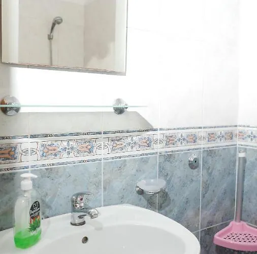 Lungomare 10 Posti Fronte Mare Apartament