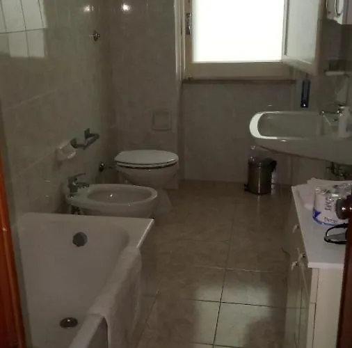 Lungomare 10 Posti Fronte Mare Apartament
