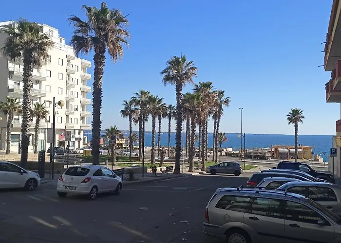 Lungomare 10 Posti Fronte Mare غالّيبولي