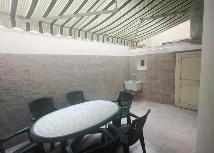 Lungomare 10 Posti Fronte Mare غالّيبولي